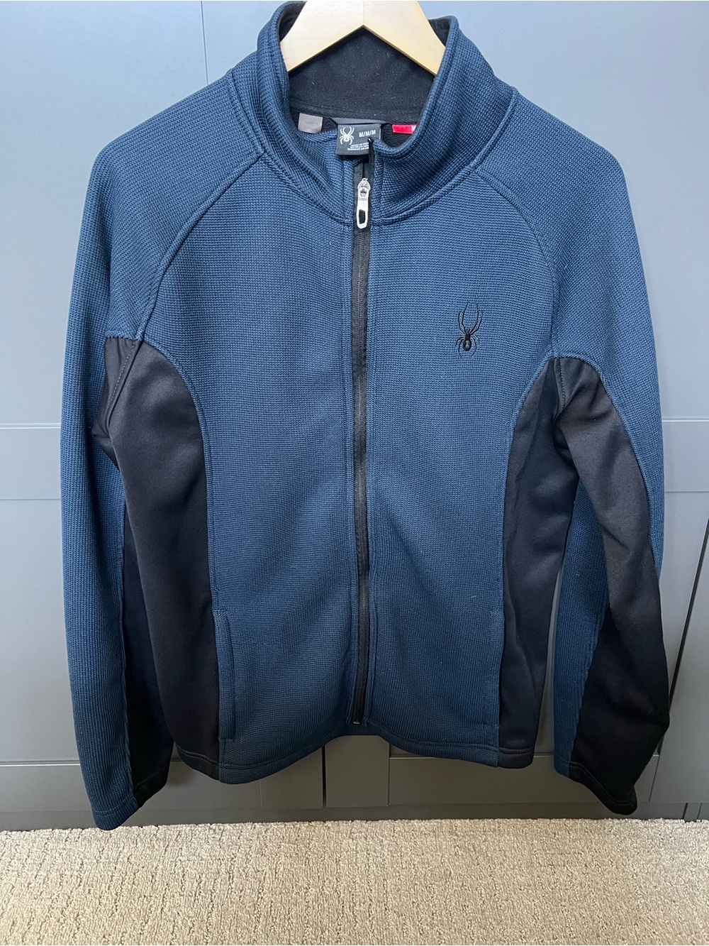 Spyder Men’s  Navy and Black Zip-Up Athletic Jacket, Sz Medium